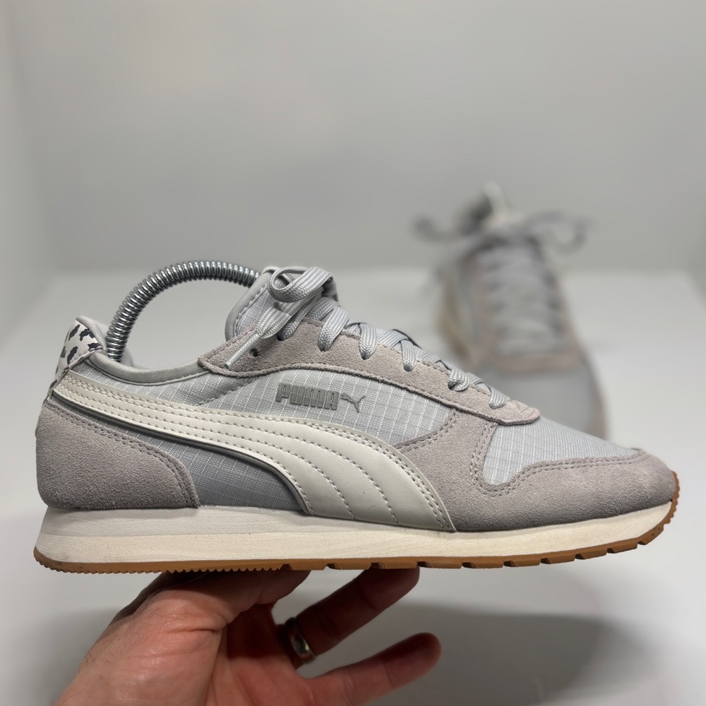 Puma Retro Runner Sneakers Womens 8.5 Gray Suede Nylon Gum Sole Leopard Heel - Picture 5 of 13